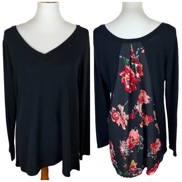 Le Lis Black Knit Top with Floral Chiffon Back Panel Size XL - Picture 1 of 5